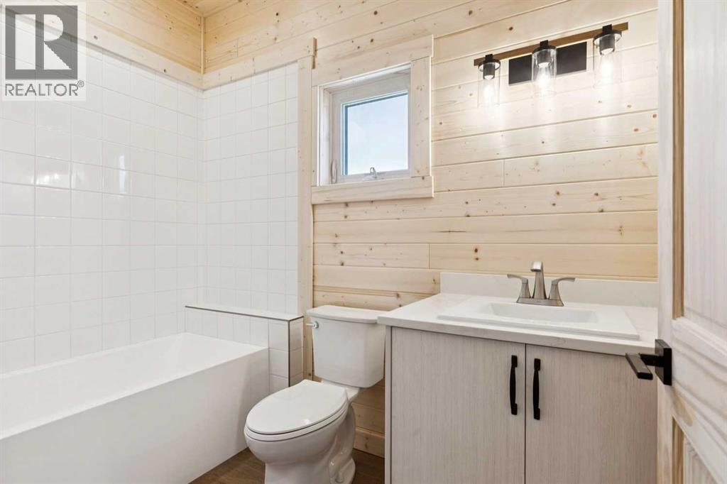 200 Fawn Hills Drive, Bragg Creek