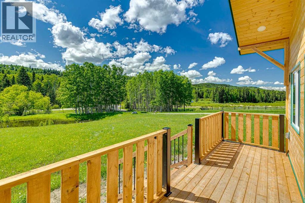 200 Fawn Hills Drive, Bragg Creek