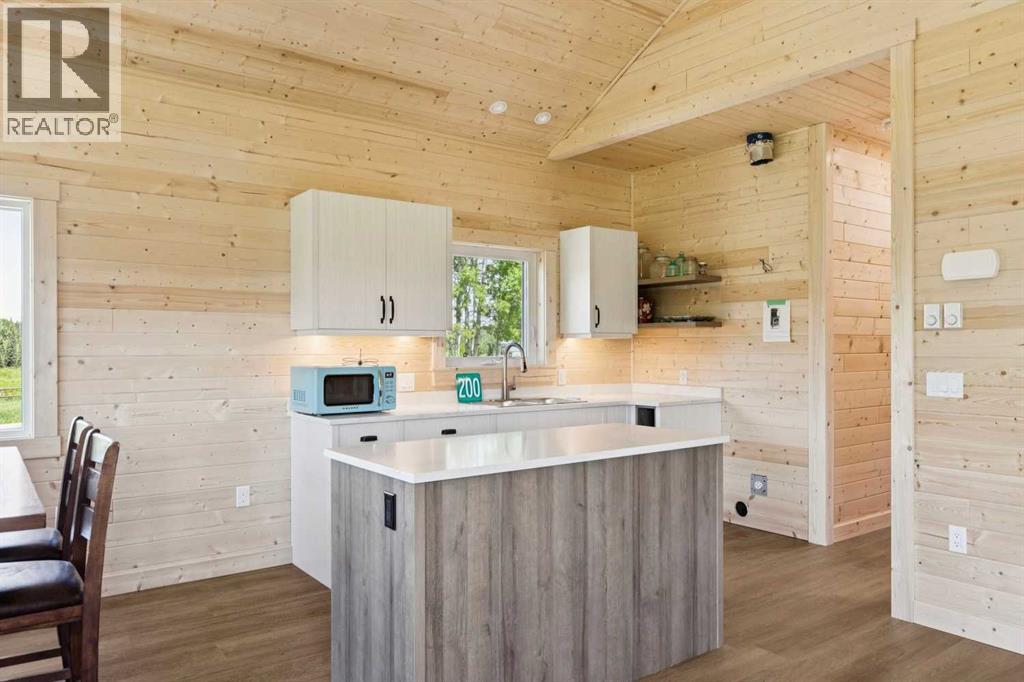 200 Fawn Hills Drive, Bragg Creek
