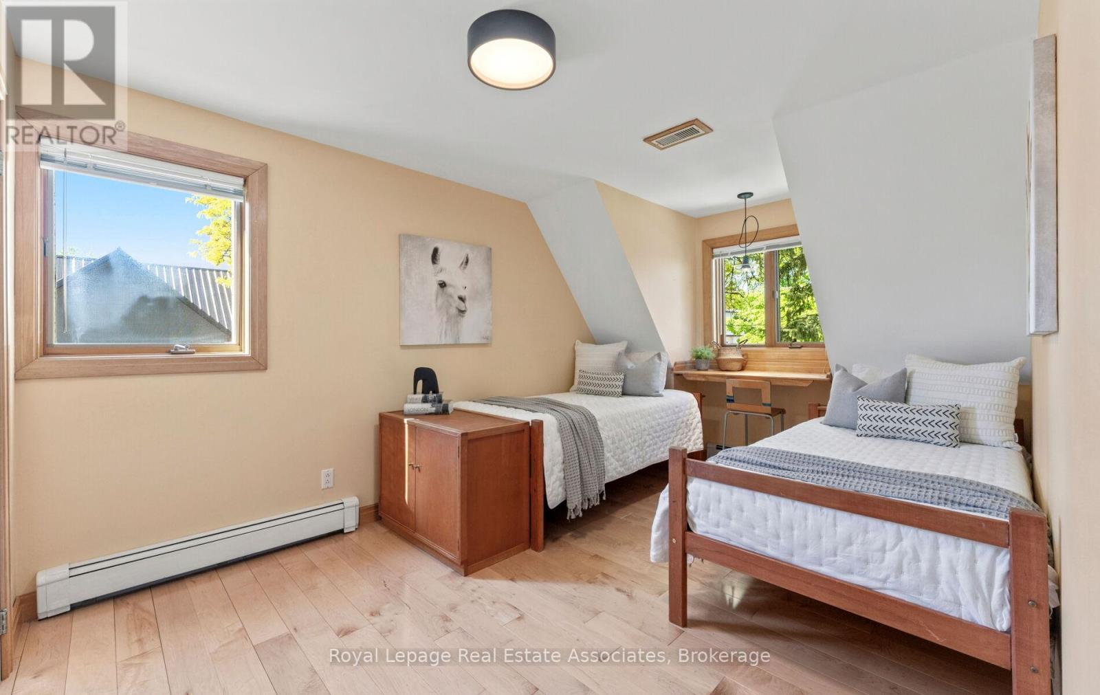 30 THEODORE DRIVE - 27