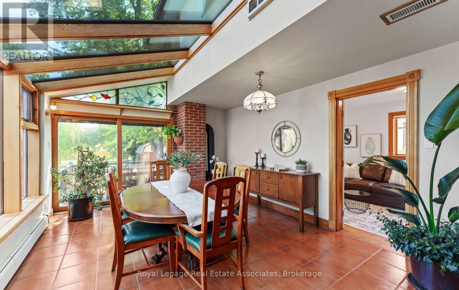 30 THEODORE DRIVE - 14