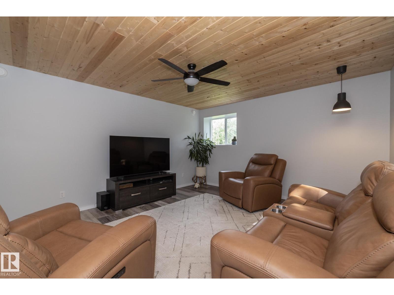57511 Range 92 RD — photo 35