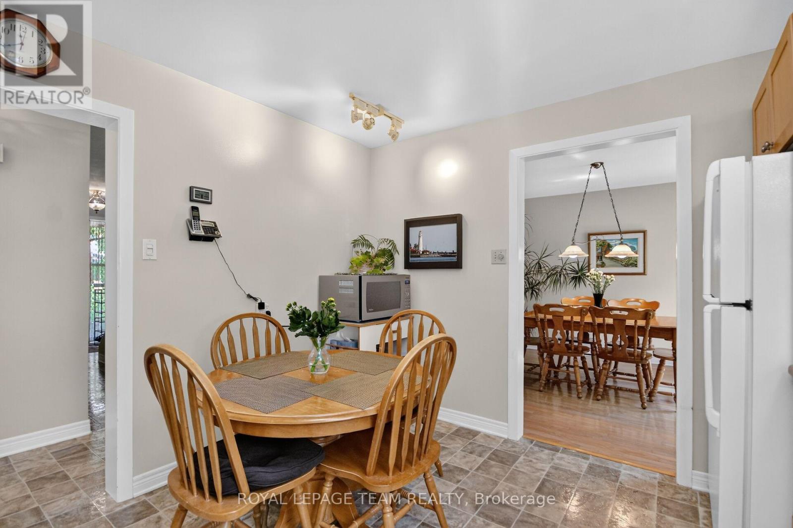 4 Bed, 3 Bath House for Sale in Ottawa – 3 HAYWOOD CRESCENT, Ottawa – MLS# X13460182 - Image 14