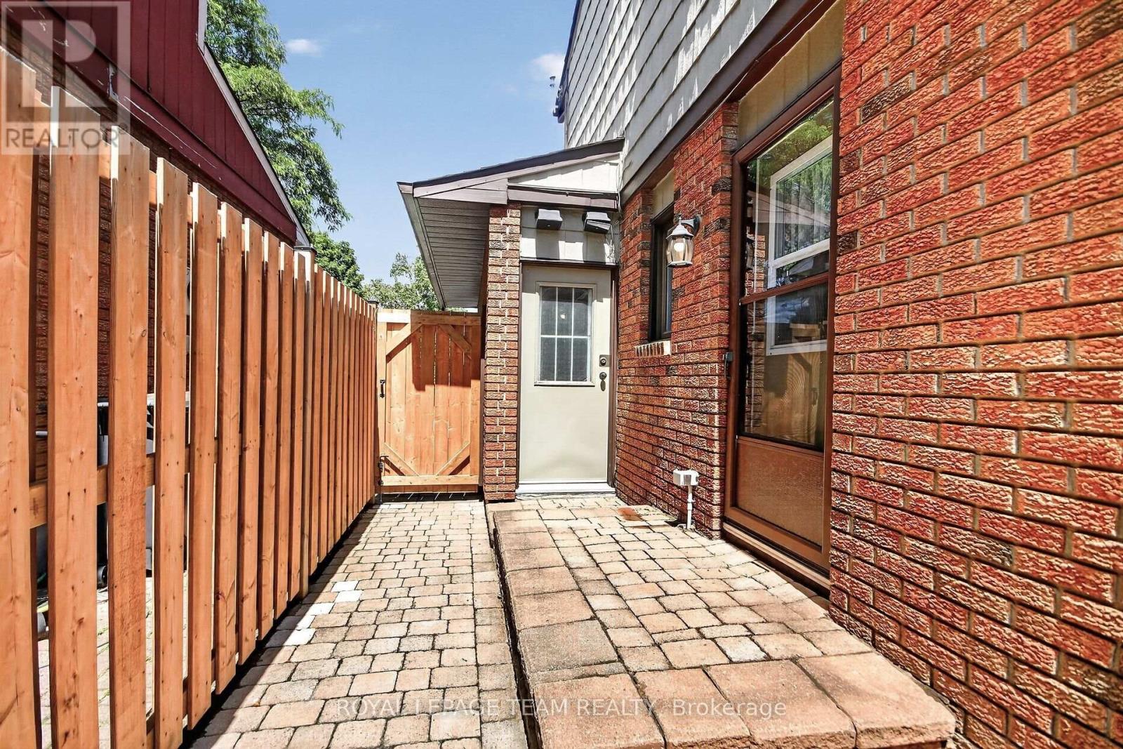 4 Bed, 3 Bath House for Sale in Ottawa – 3 HAYWOOD CRESCENT, Ottawa – MLS# X13460182 - Image 30