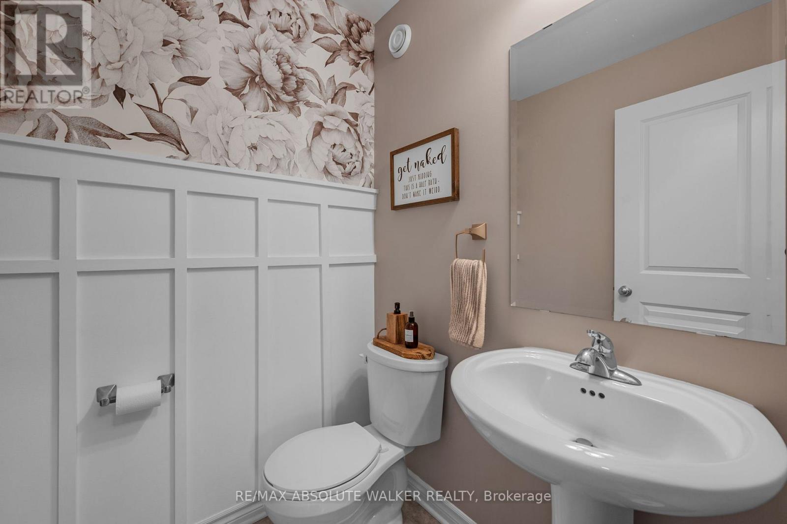 3 Bed, 3 Bath House for Sale in Ottawa – 400 GERRY LALONDE DRIVE, Ottawa – MLS# X13460196 - Image 27