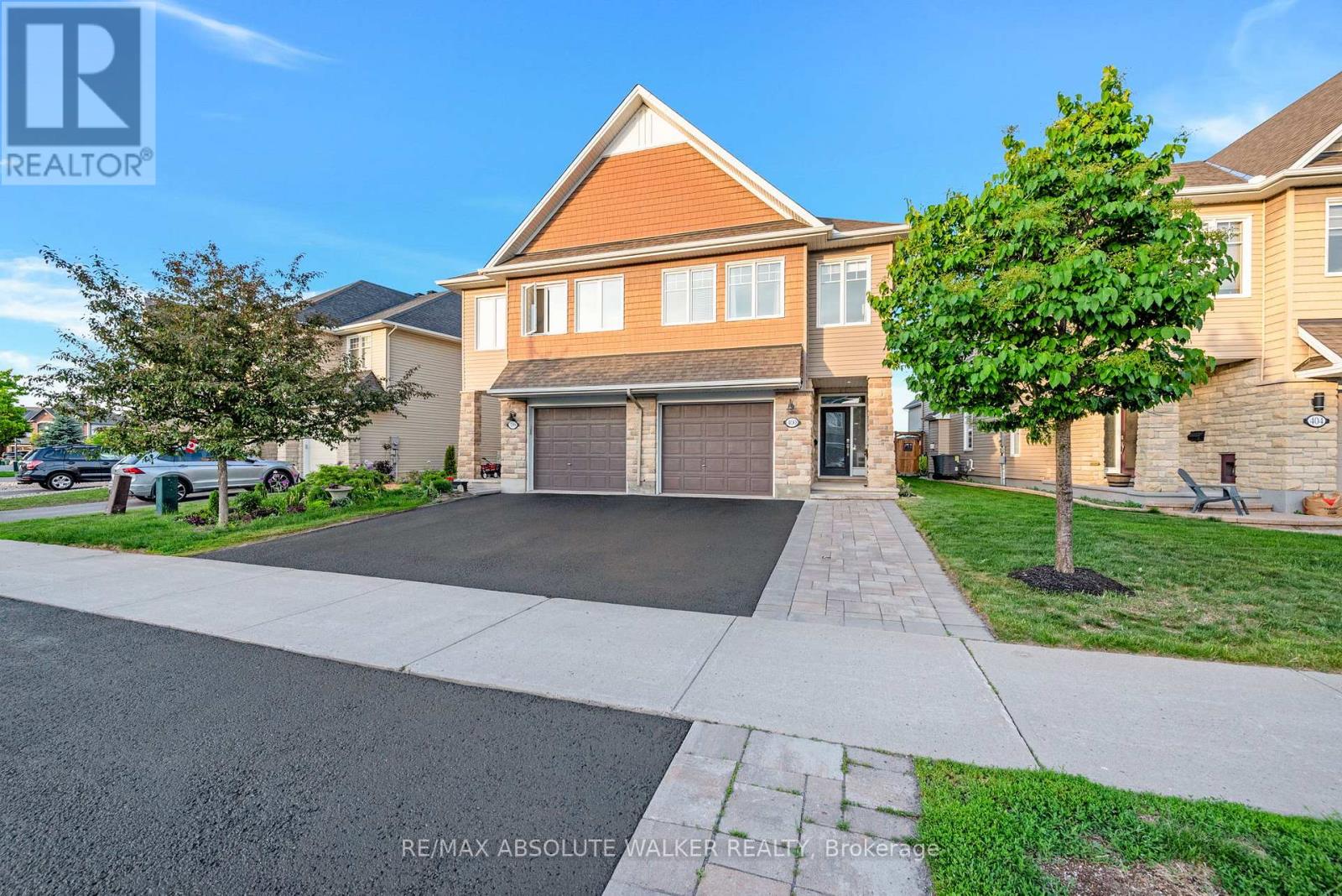 3 Bed, 3 Bath House for Sale in Ottawa – 400 GERRY LALONDE DRIVE, Ottawa – MLS# X13460196 - Image 7