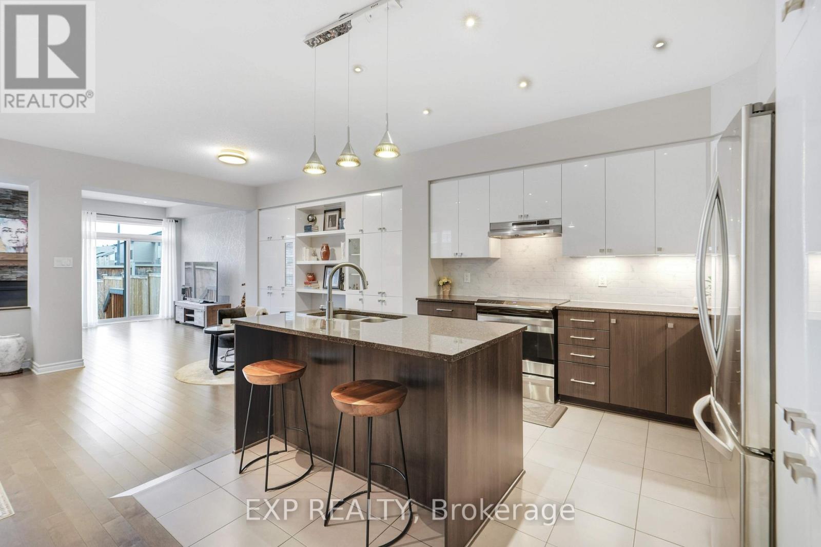 529 STARGAZER CRESCENT - 6