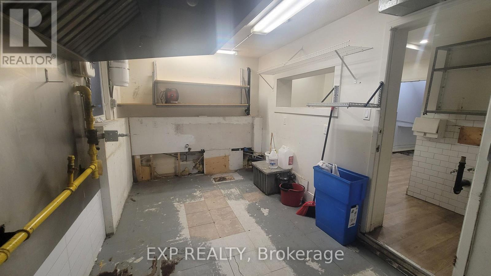 Retail for Rent in Ottawa – 83 HOLLAND AVENUE, Ottawa – MLS# X13460260 - Image 13
