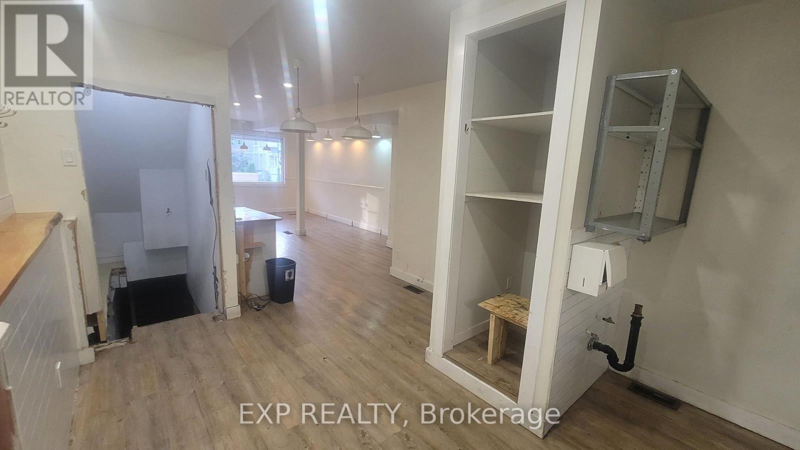 Retail for Rent in Ottawa – 83 HOLLAND AVENUE, Ottawa – MLS# X13460260 - Image 9