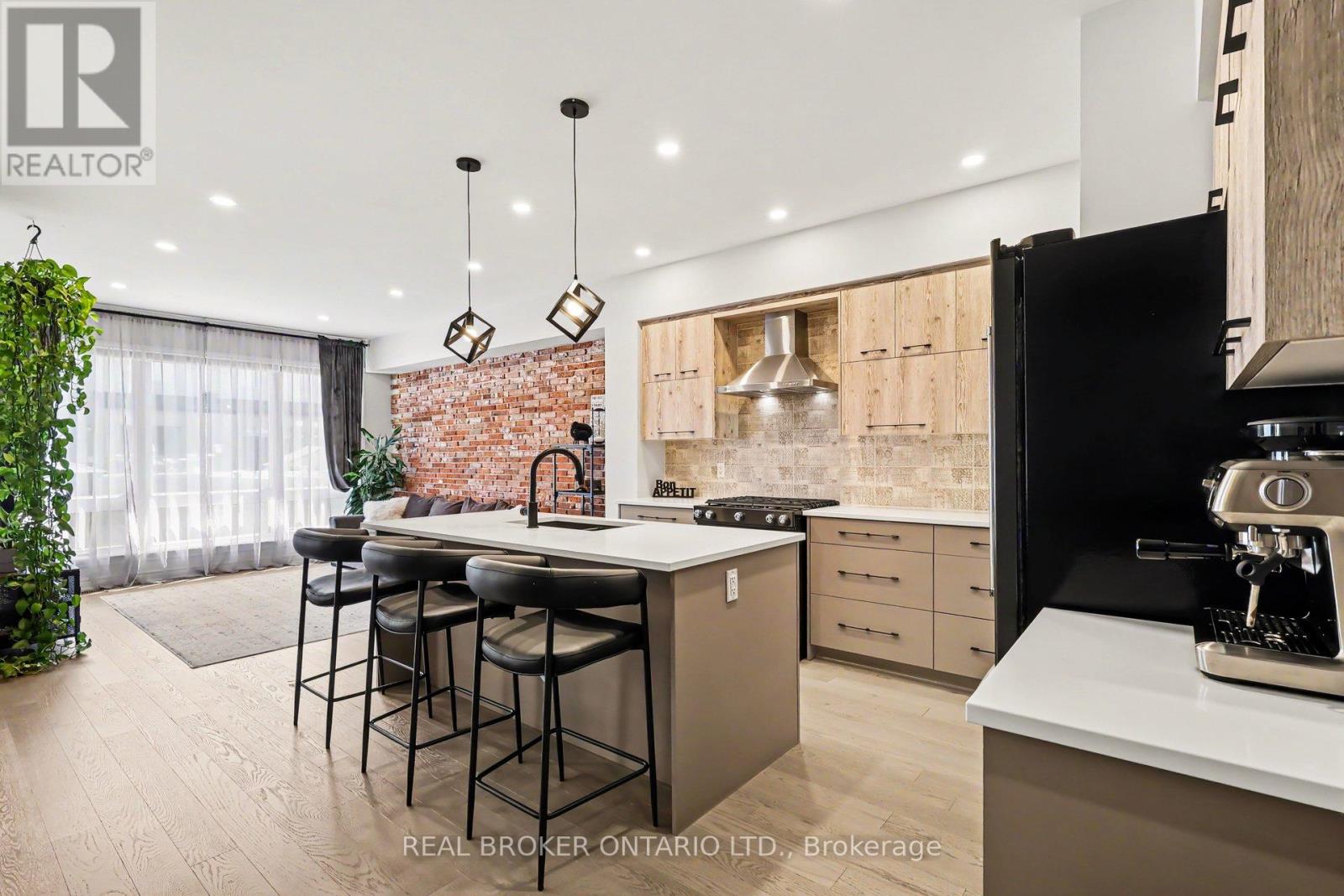 3 Bed, 3 Bath House for Sale in Ottawa – 769 CAIRN CRESCENT, Ottawa – MLS# X13460314 - Image 9
