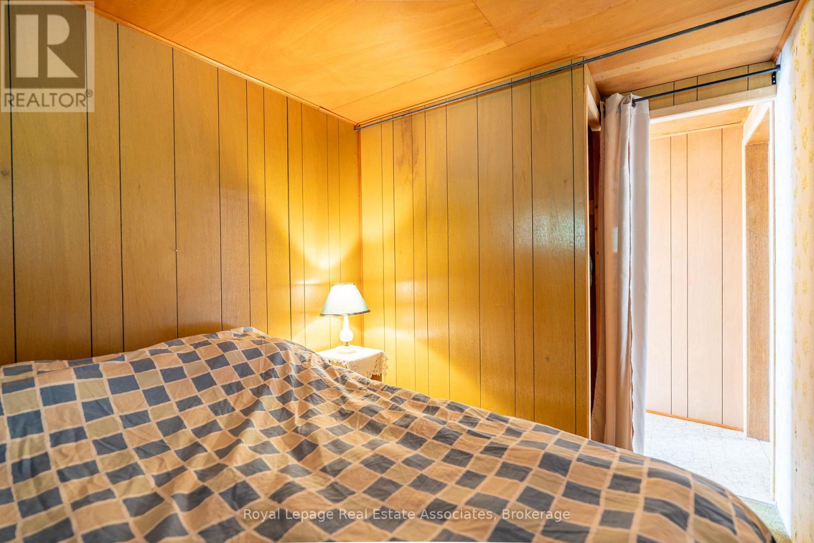 243 BEACH LANE - 22