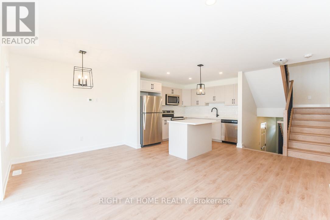 75 WHITCOMB CRESCENT - 13