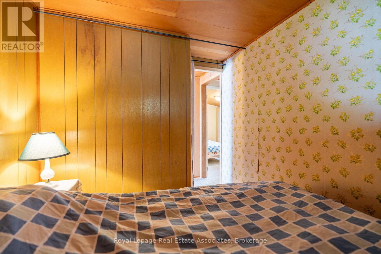 243 BEACH LANE - 23