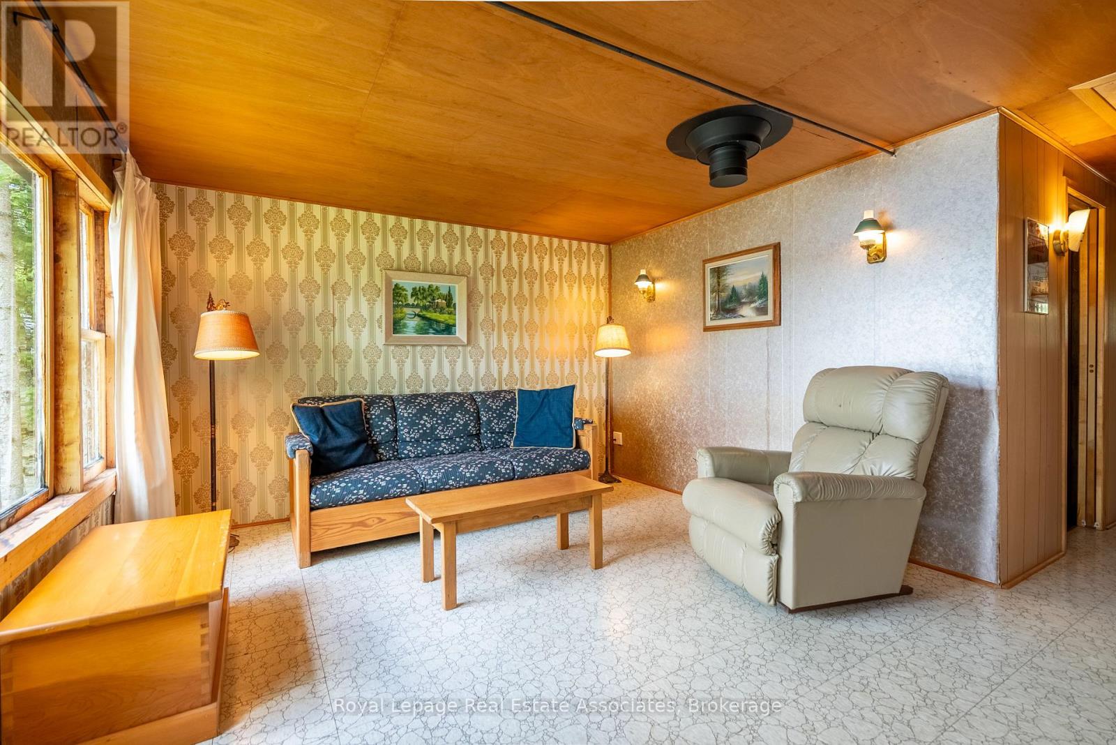 243 BEACH LANE - 12