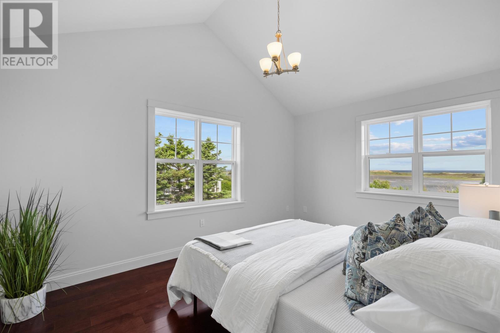 344 MacMillan Point Road - 33