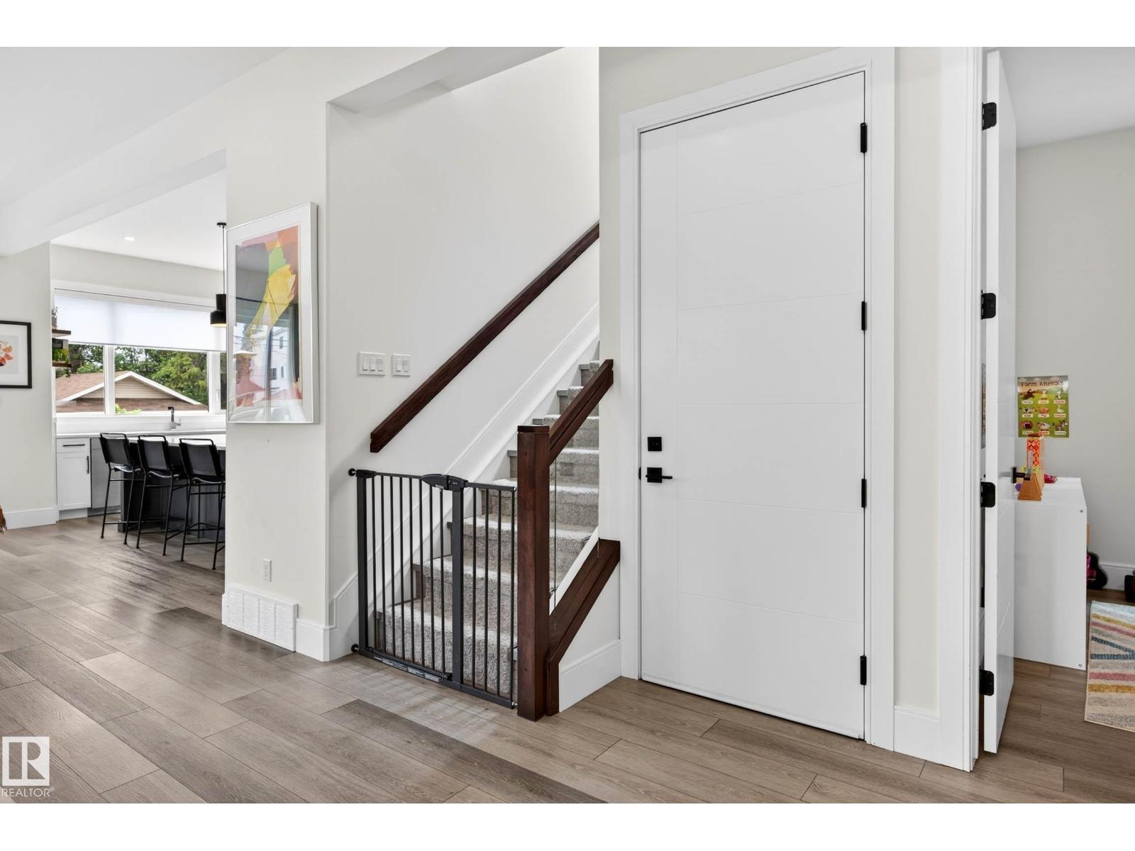 11743 83 AV NW - 21