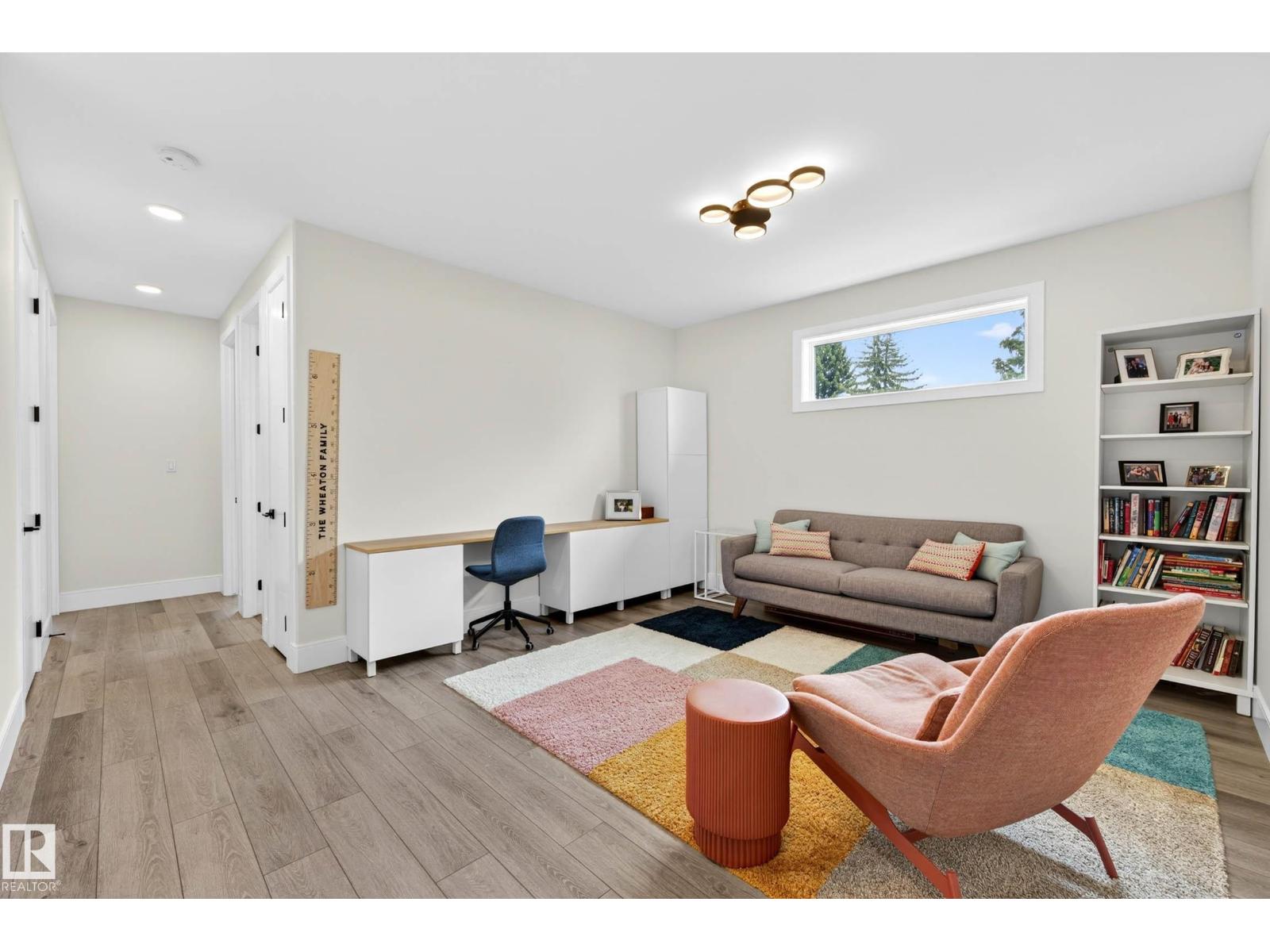 11743 83 AV NW - 24