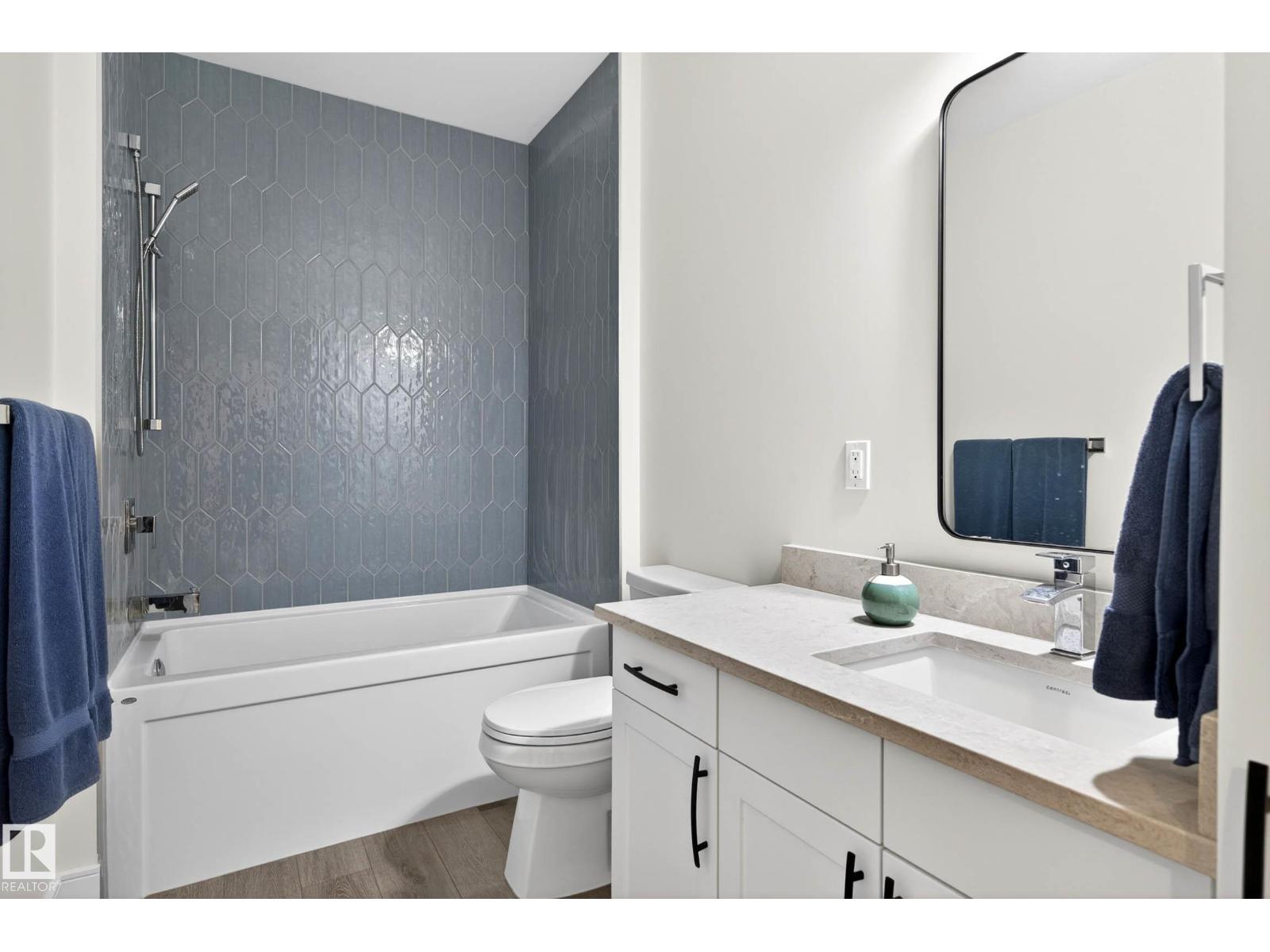 11743 83 AV NW - 41