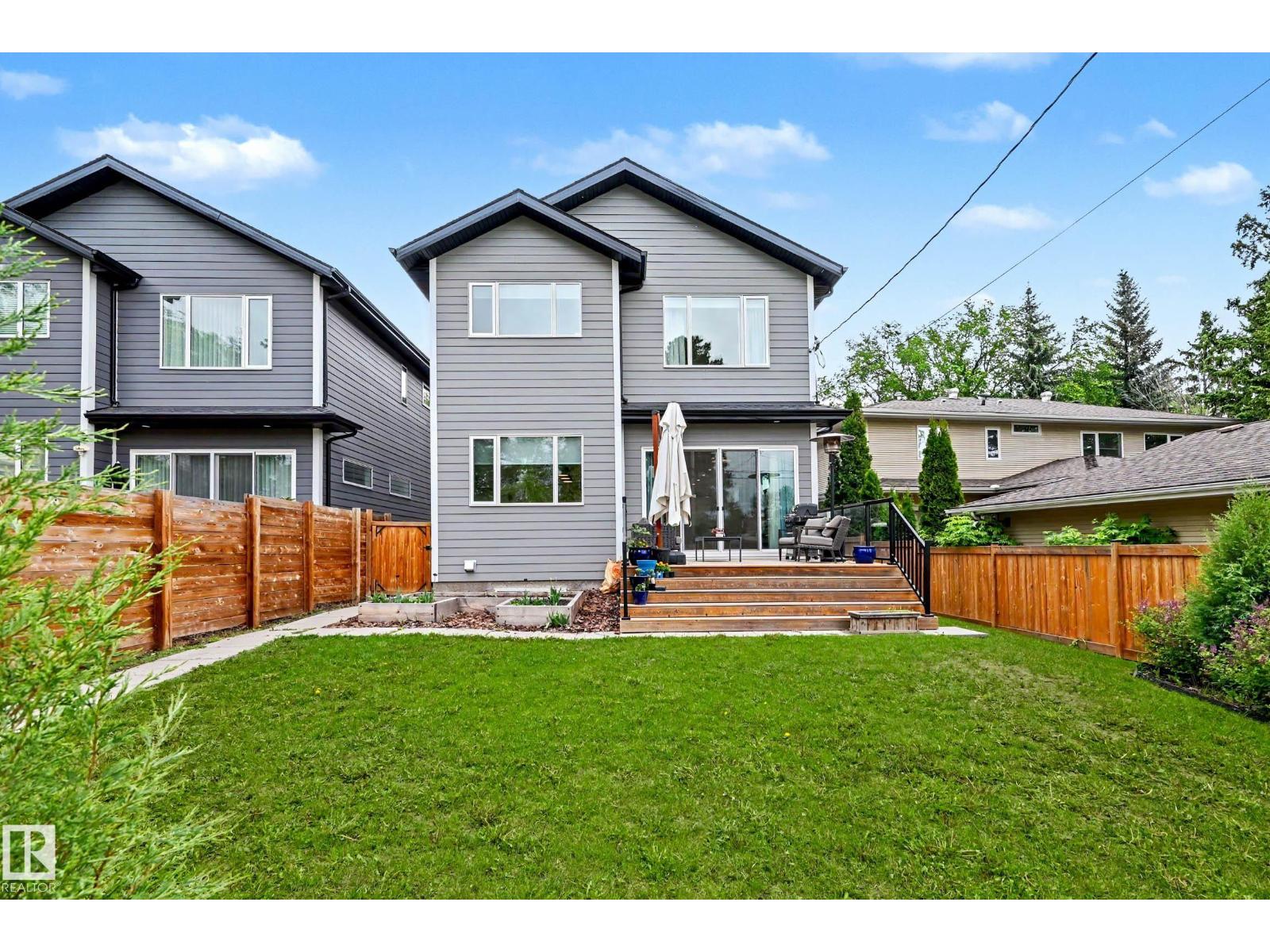 11743 83 AV NW - 55