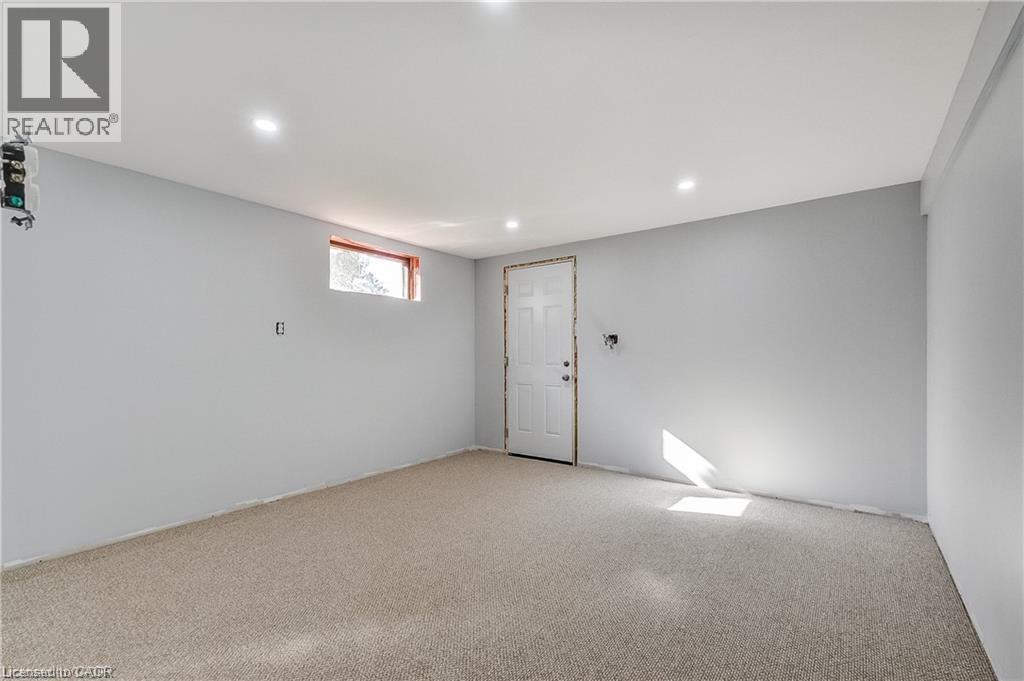 480 CAVAN Street - 33