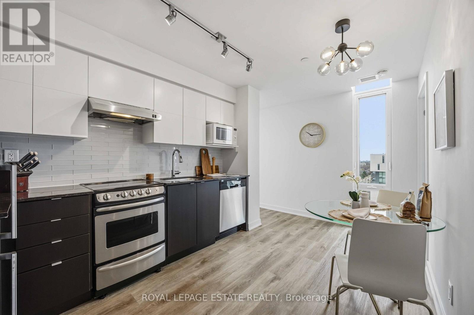 #1505 160 FLEMINGTON ROAD - 11