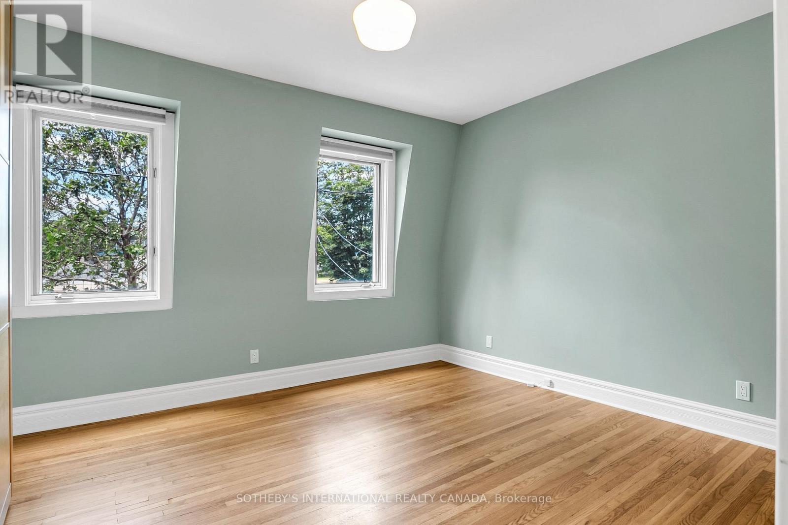221 BOOTH AVENUE - 23