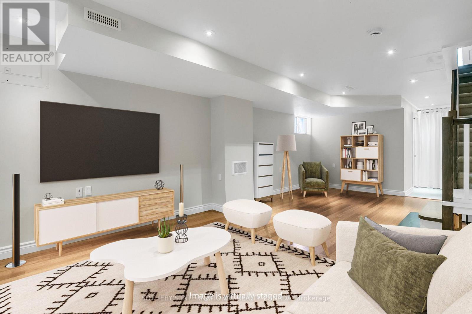 221 BOOTH AVENUE - 33