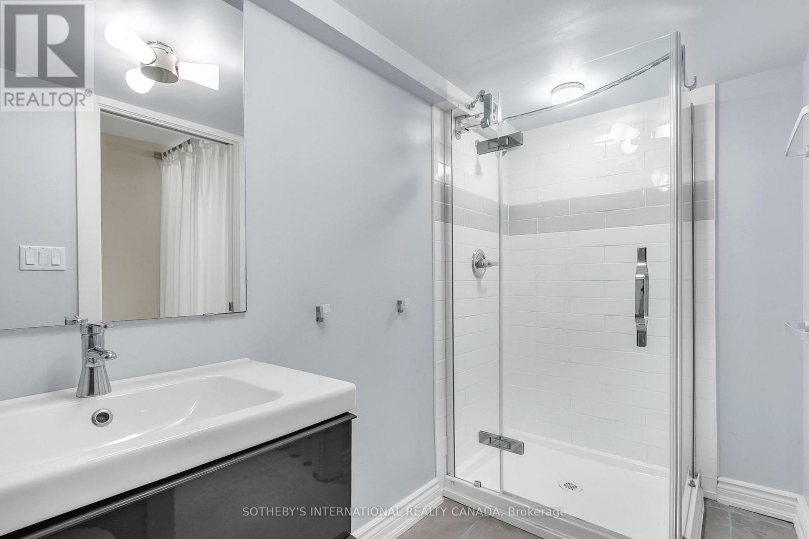 221 BOOTH AVENUE - 34
