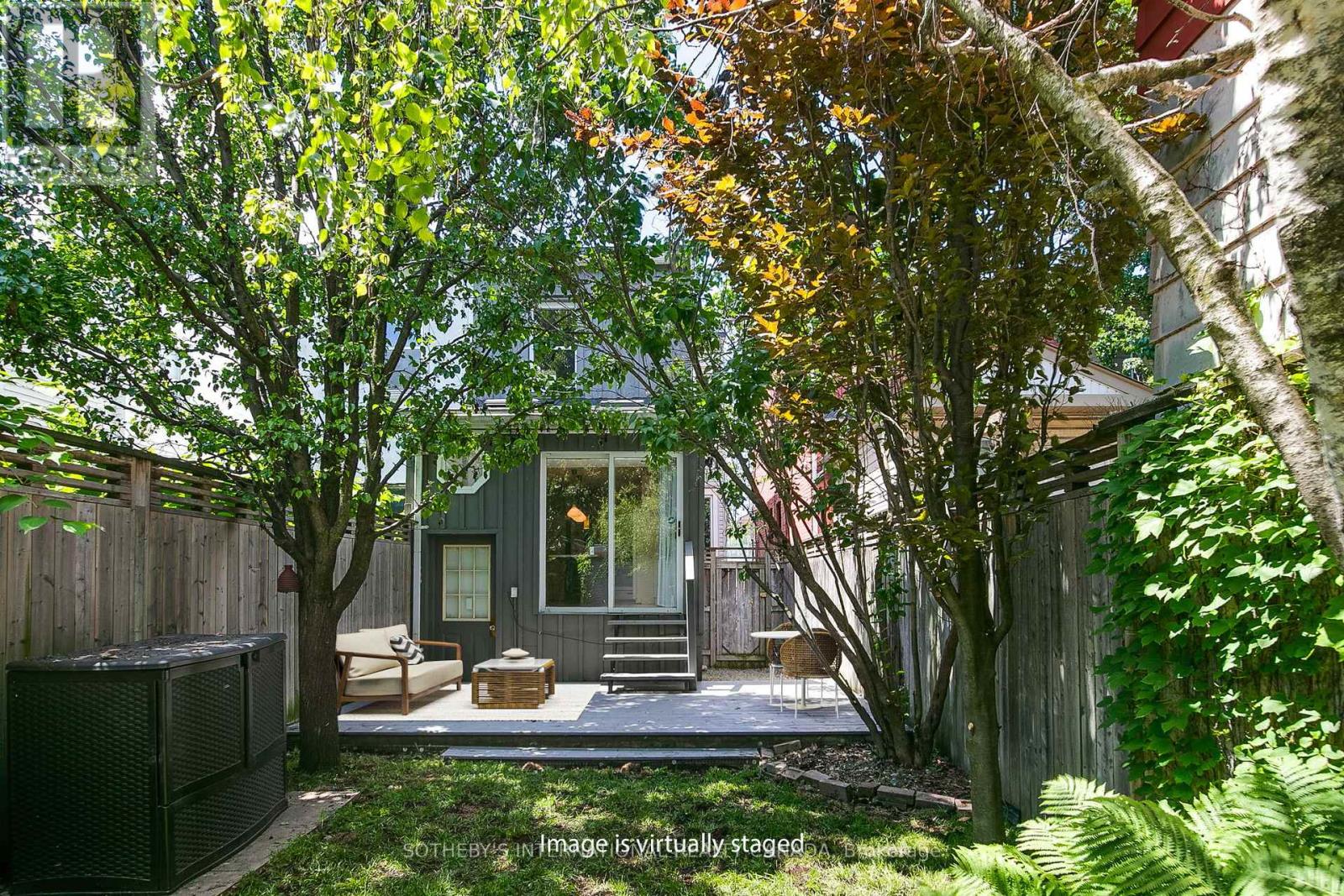 221 BOOTH AVENUE - 36