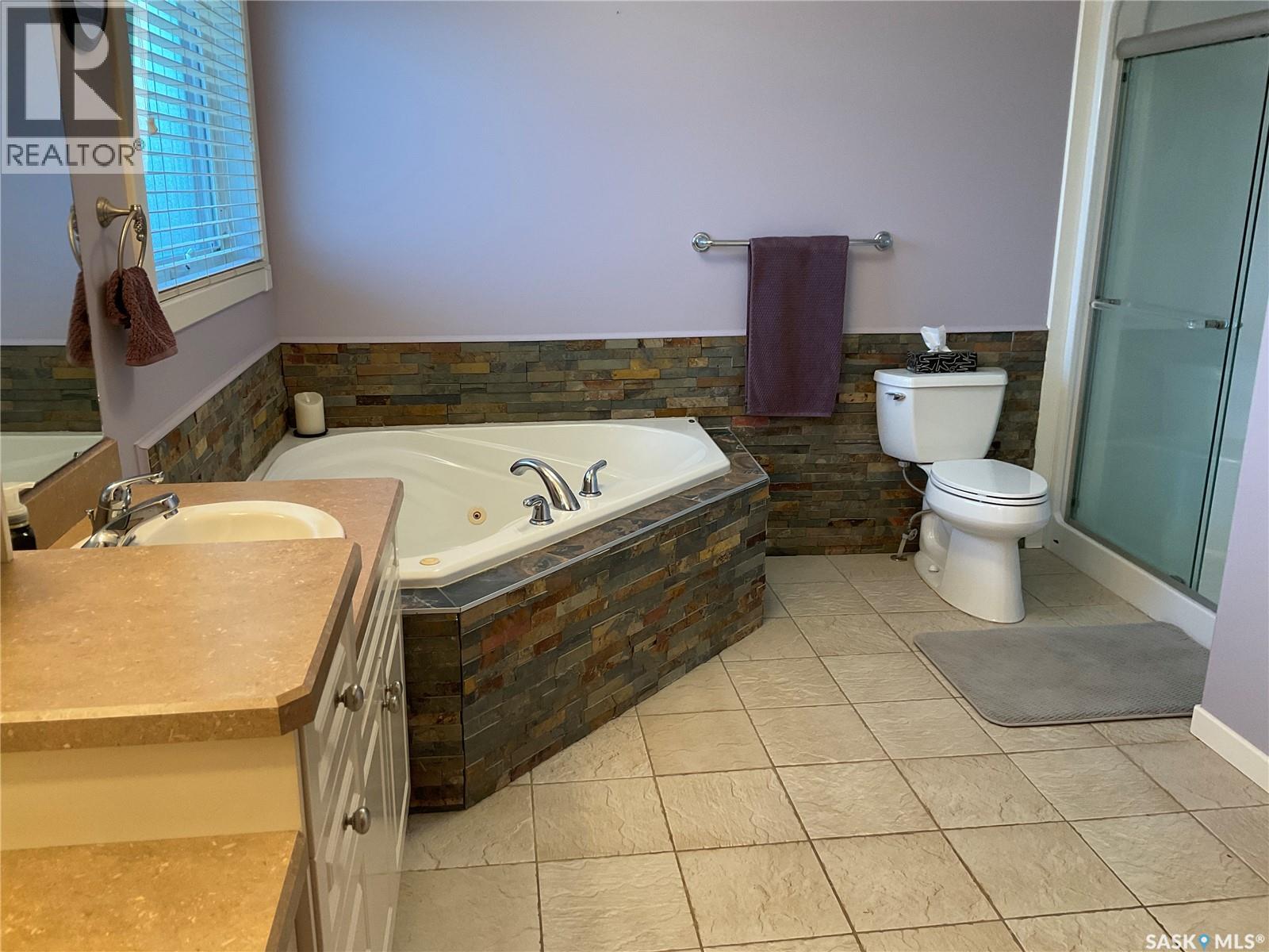 1347 HLECK PLACE N — photo 29