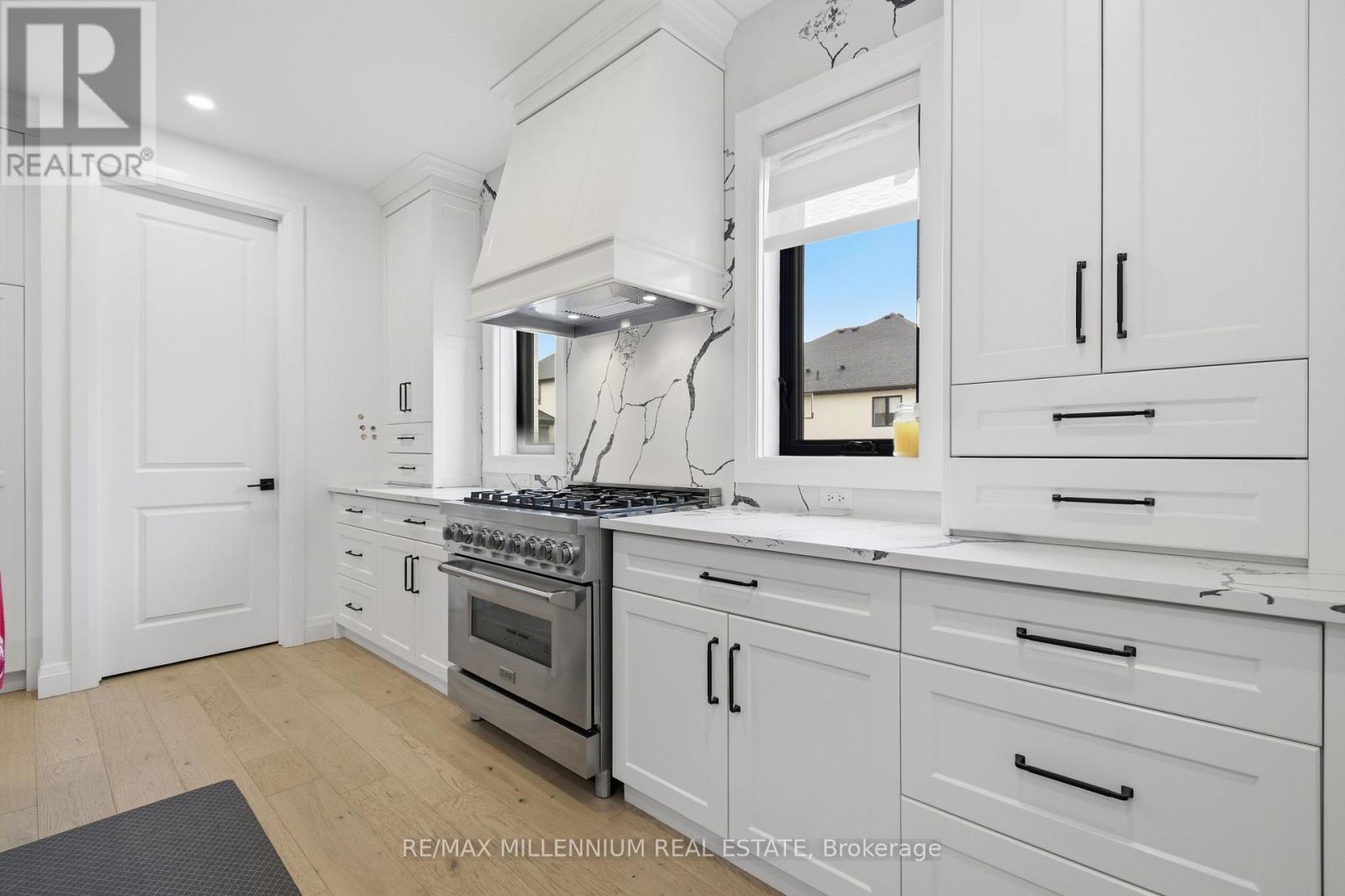 332 CHRISTINE AVENUE - 12