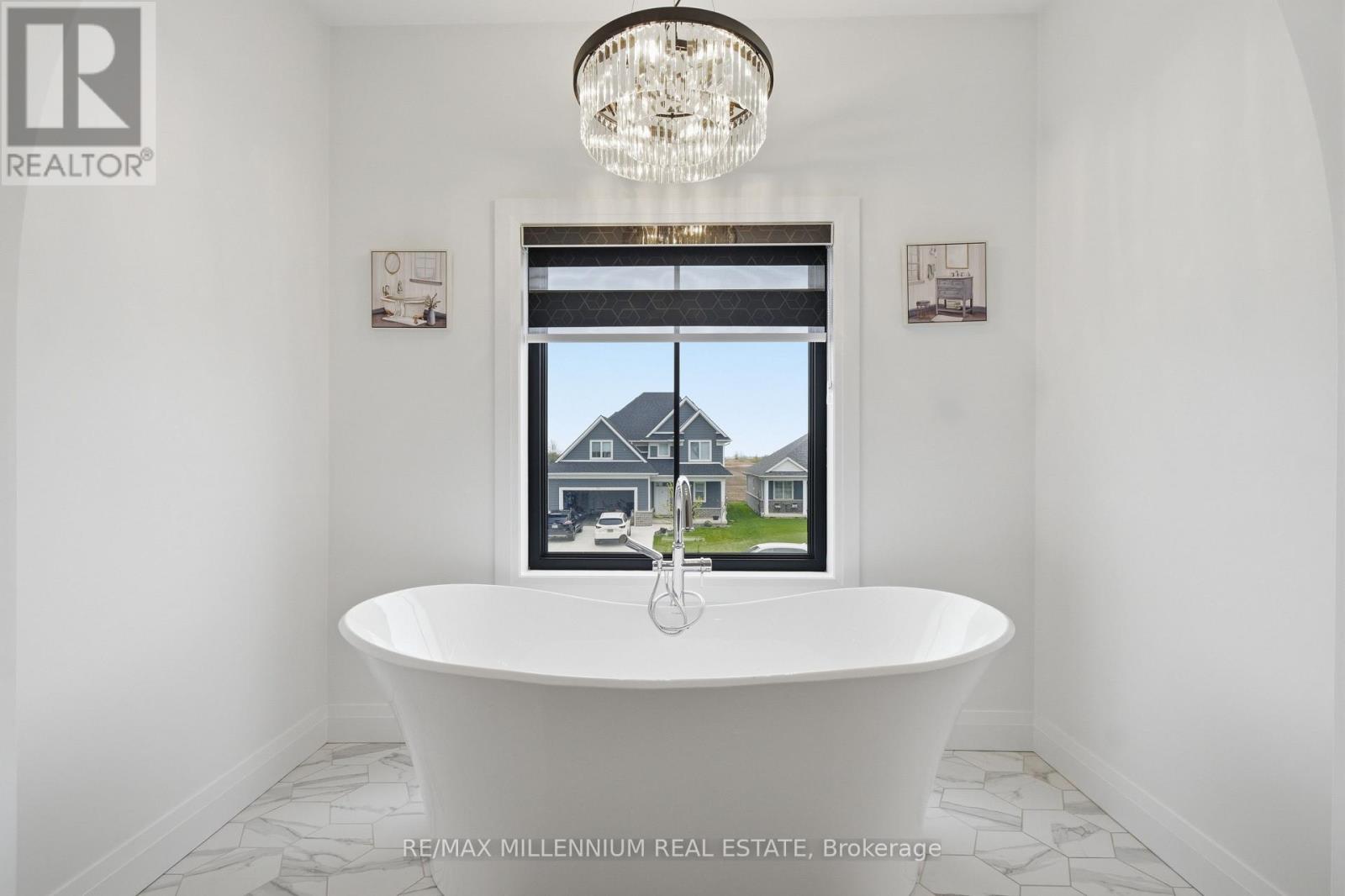 332 CHRISTINE AVENUE - 34