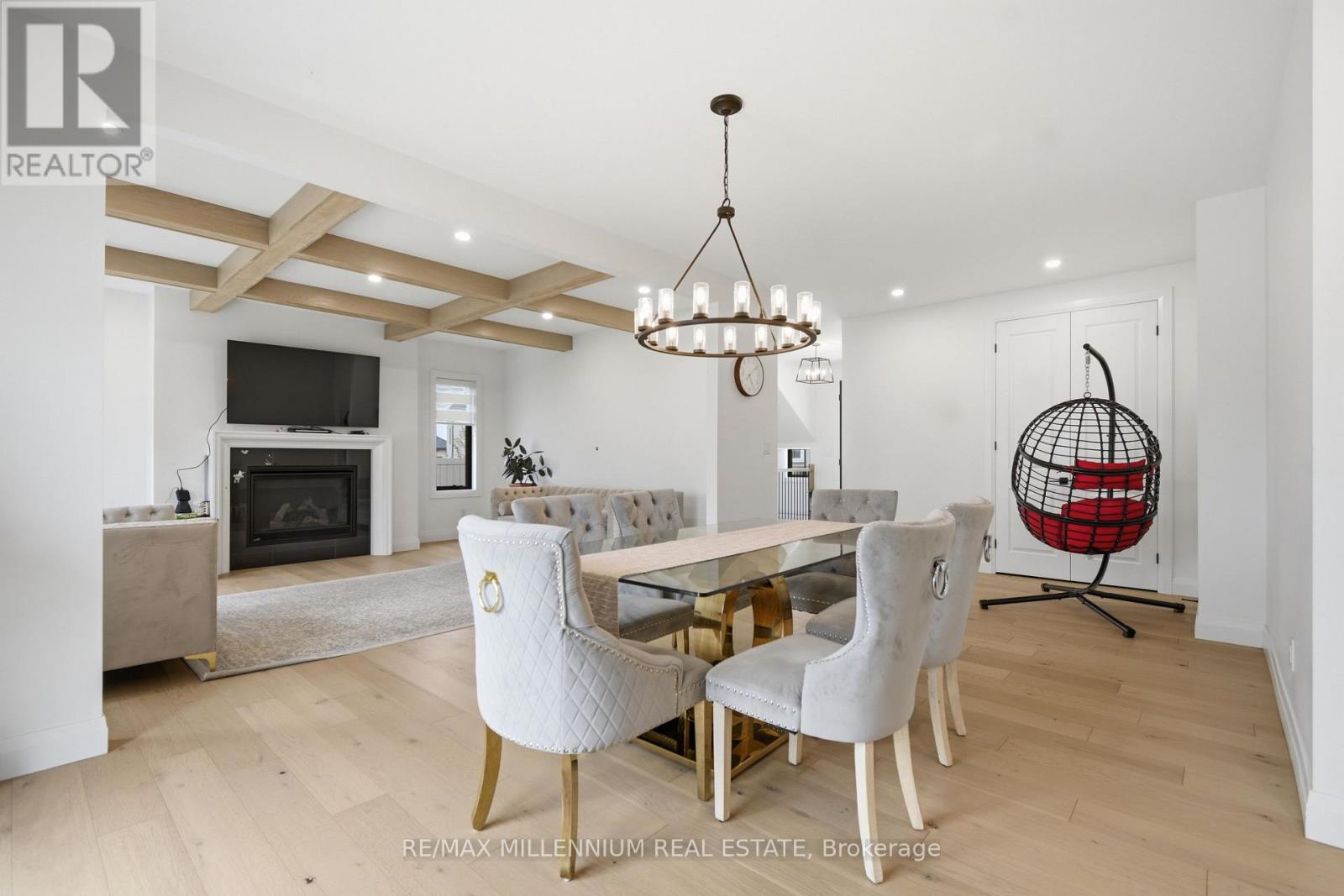332 CHRISTINE AVENUE - 8