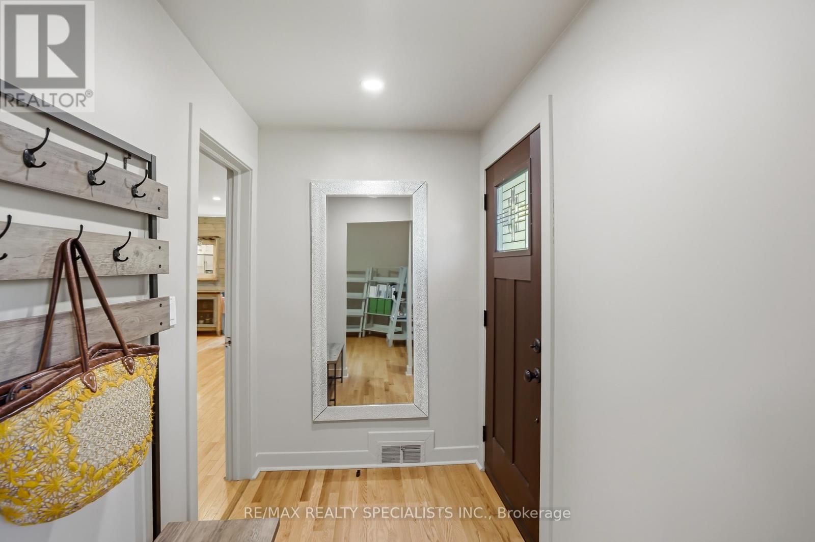 11 KINGSWAY BOULEVARD - 17