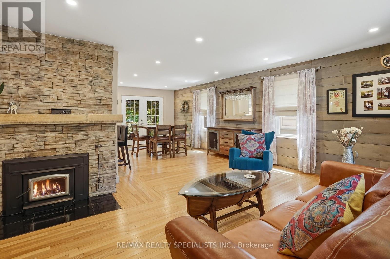 11 KINGSWAY BOULEVARD - 19