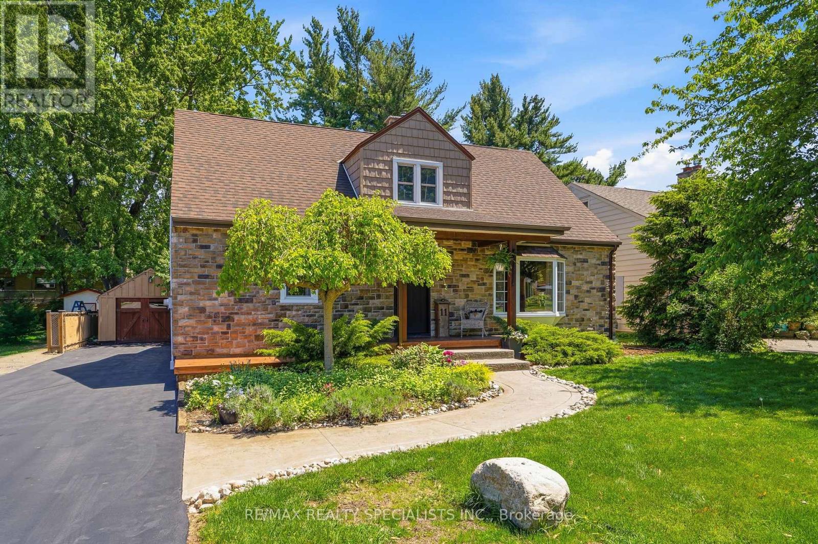 11 KINGSWAY BOULEVARD - 2