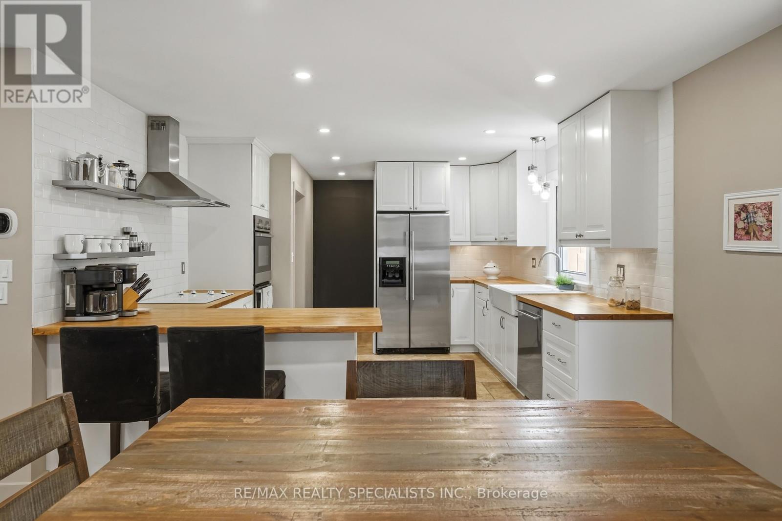 11 KINGSWAY BOULEVARD - 24