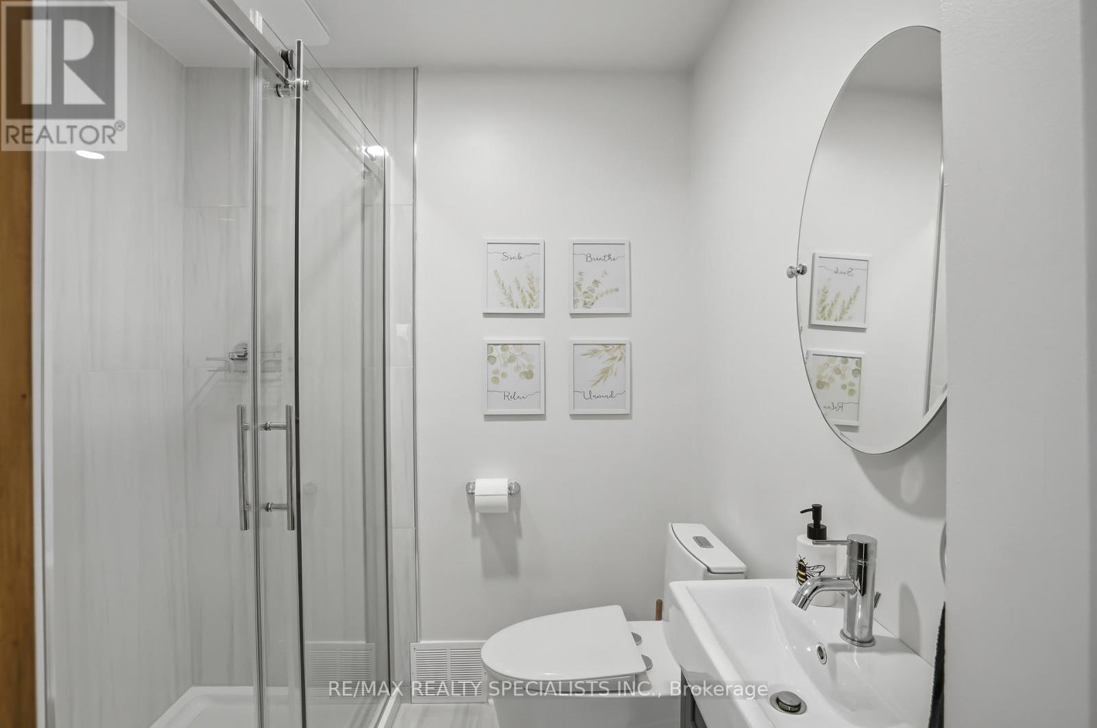 11 KINGSWAY BOULEVARD - 32