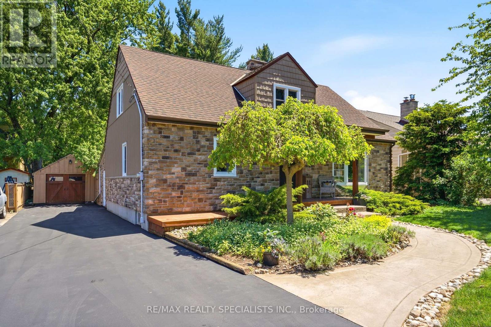 11 KINGSWAY BOULEVARD - 5