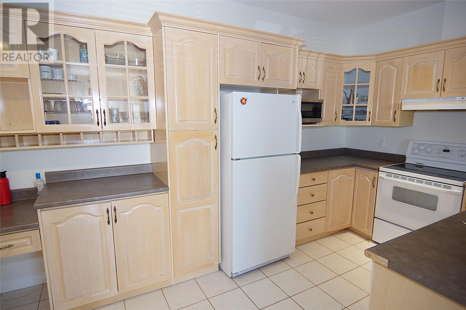 #207 386 Elizabeth Avenue - 13