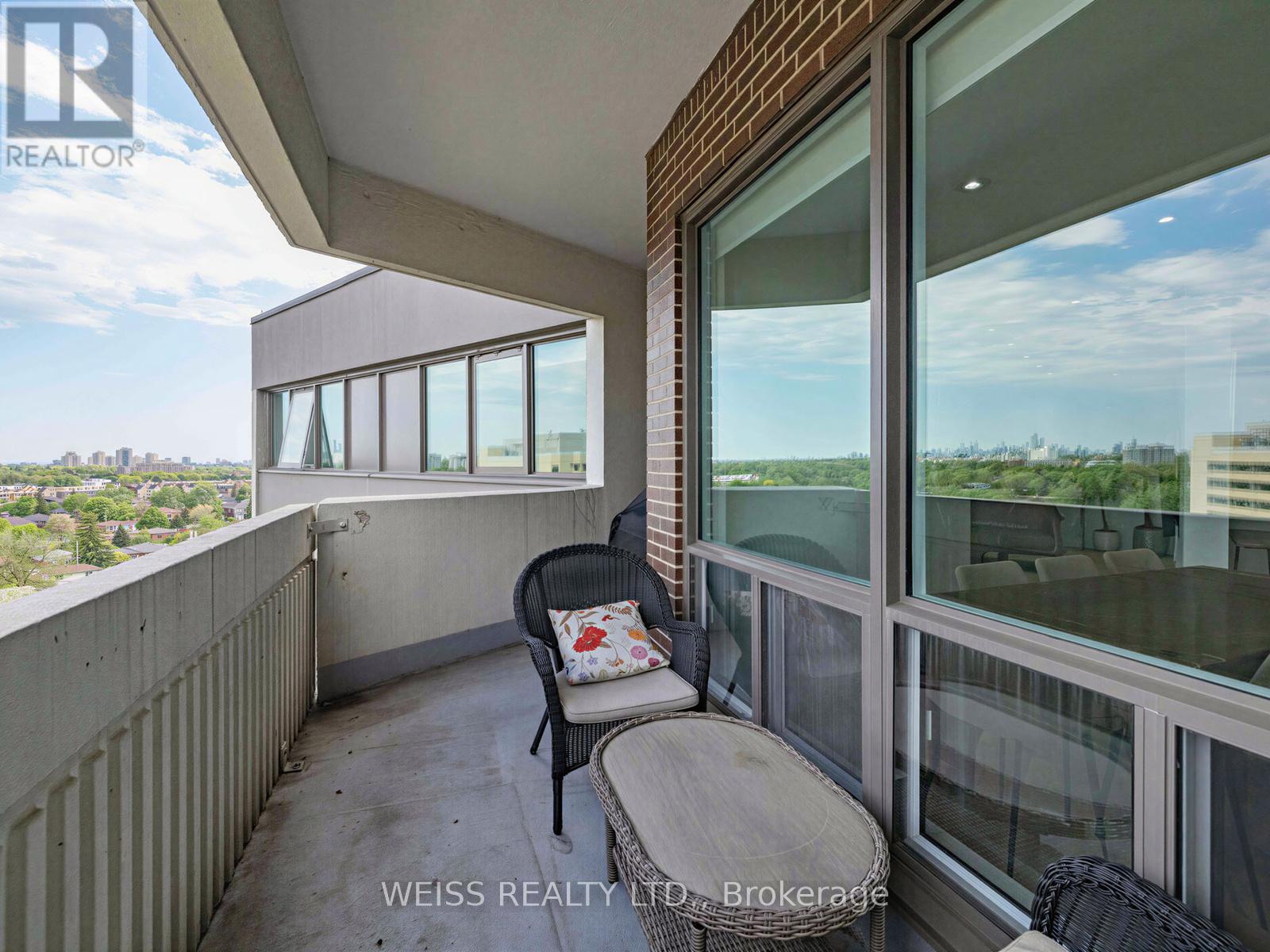 #1405 150 NEPTUNE DRIVE - 25