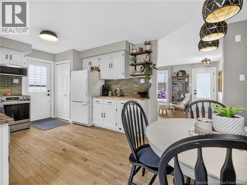 163 Glenwood Drive - 27