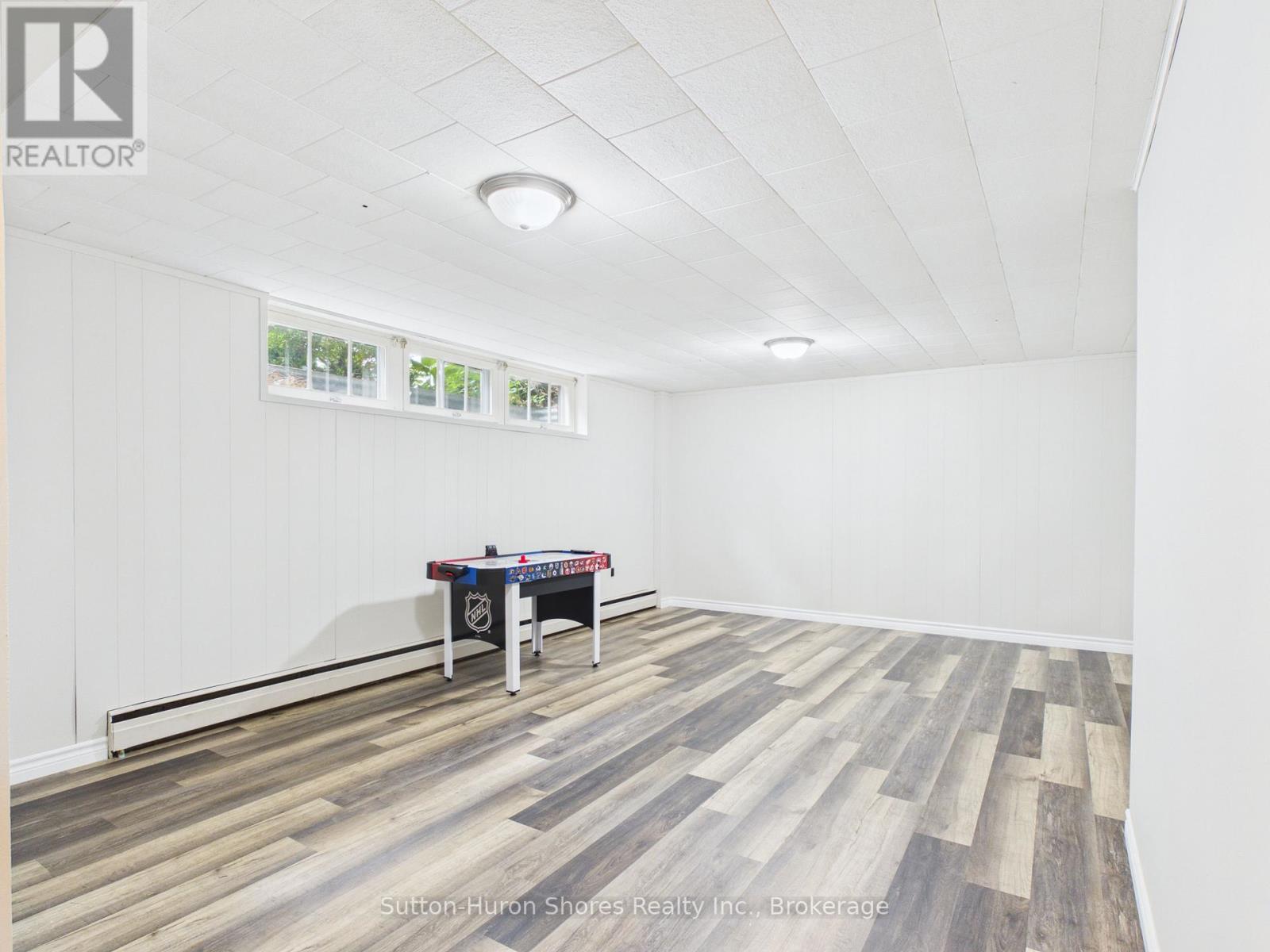 436 BRICKER STREET - 44