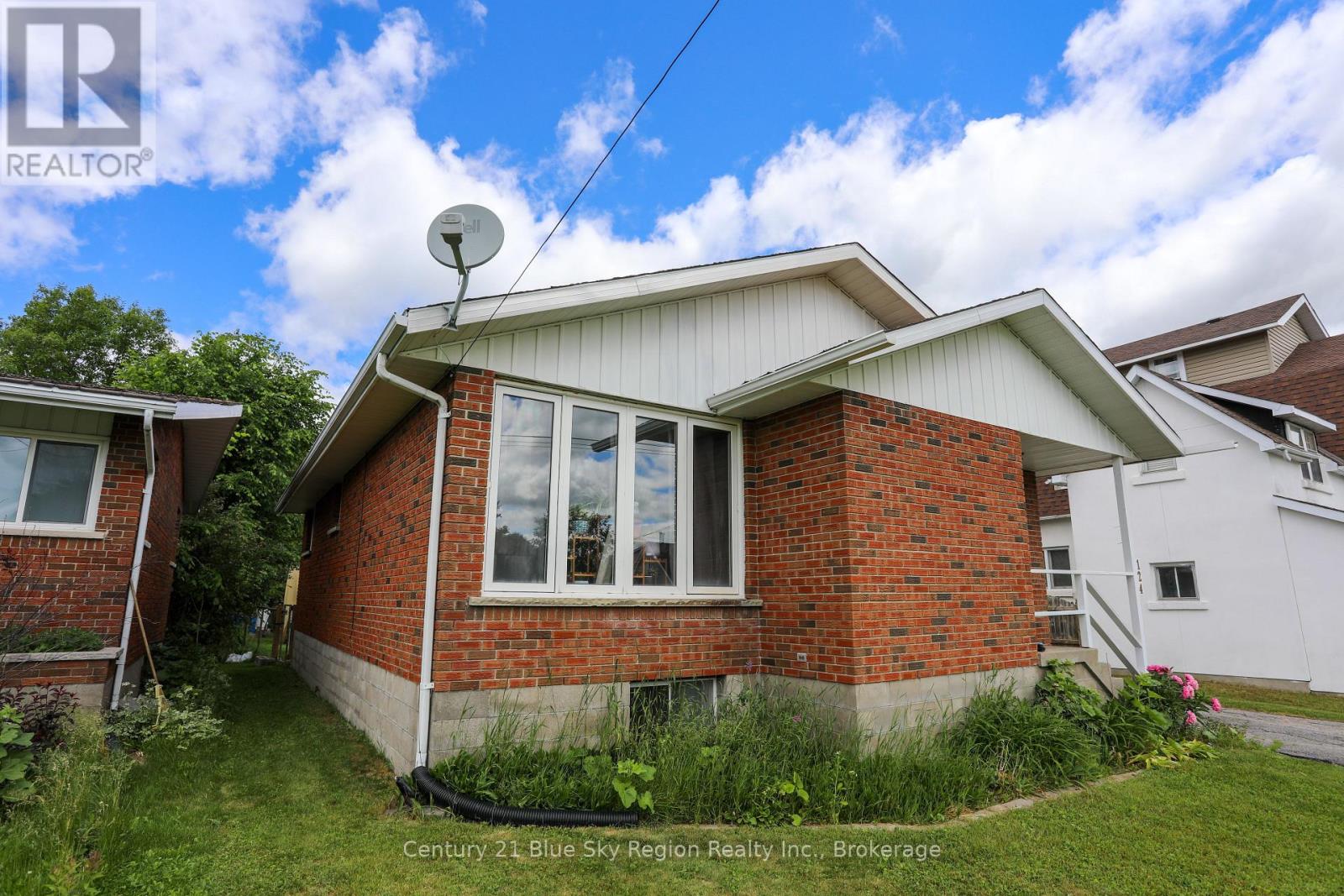 124 KING STREET W - 4
