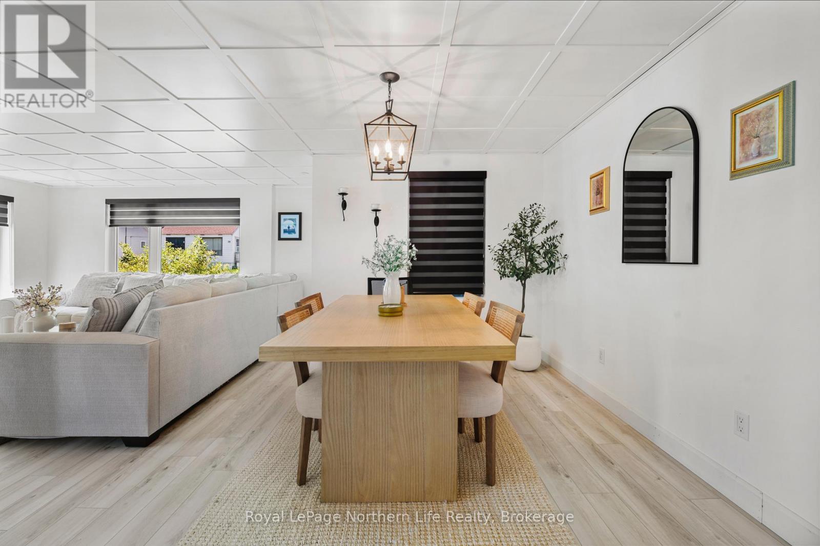 25 SPRUCE STREET - 10