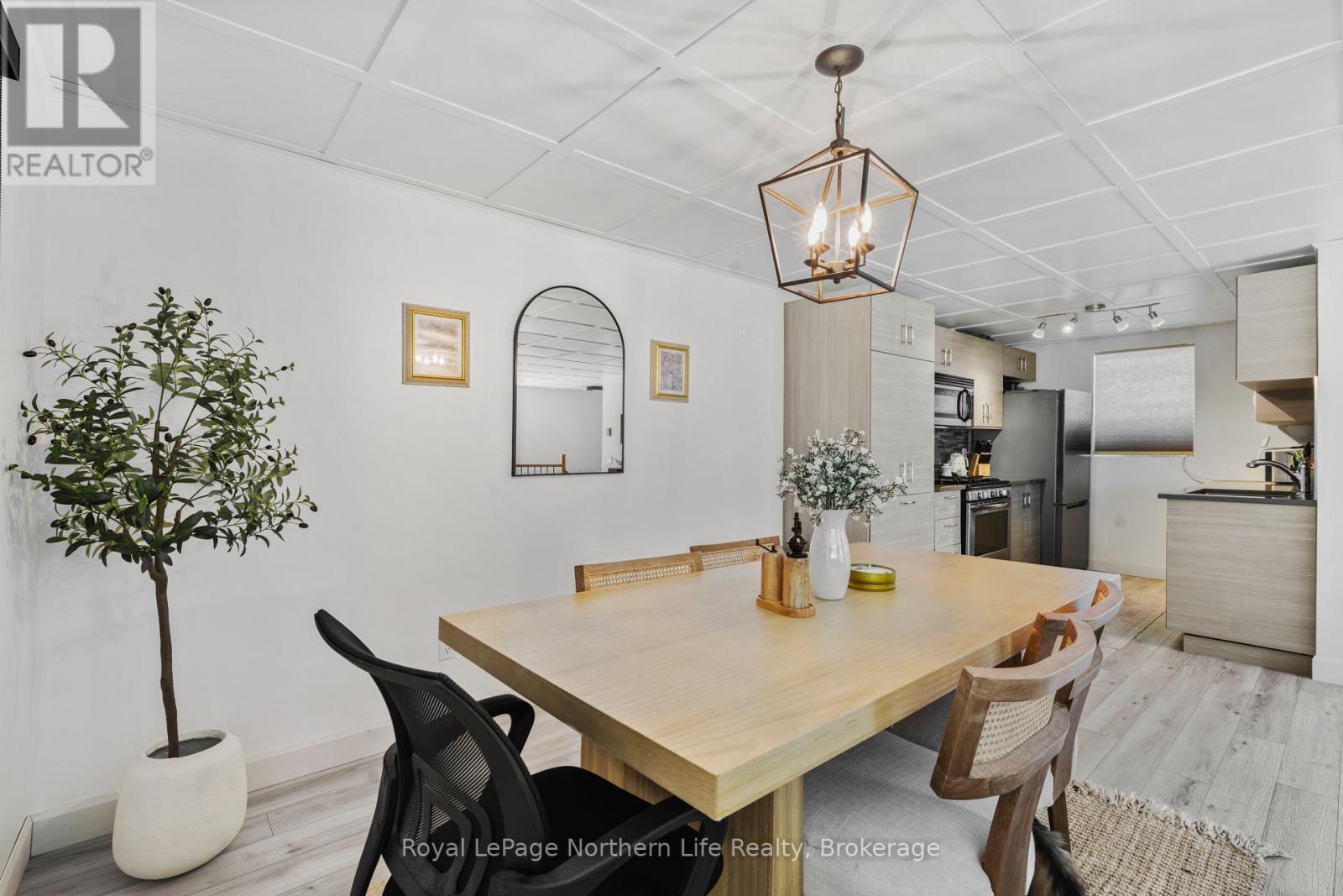 25 SPRUCE STREET - 12