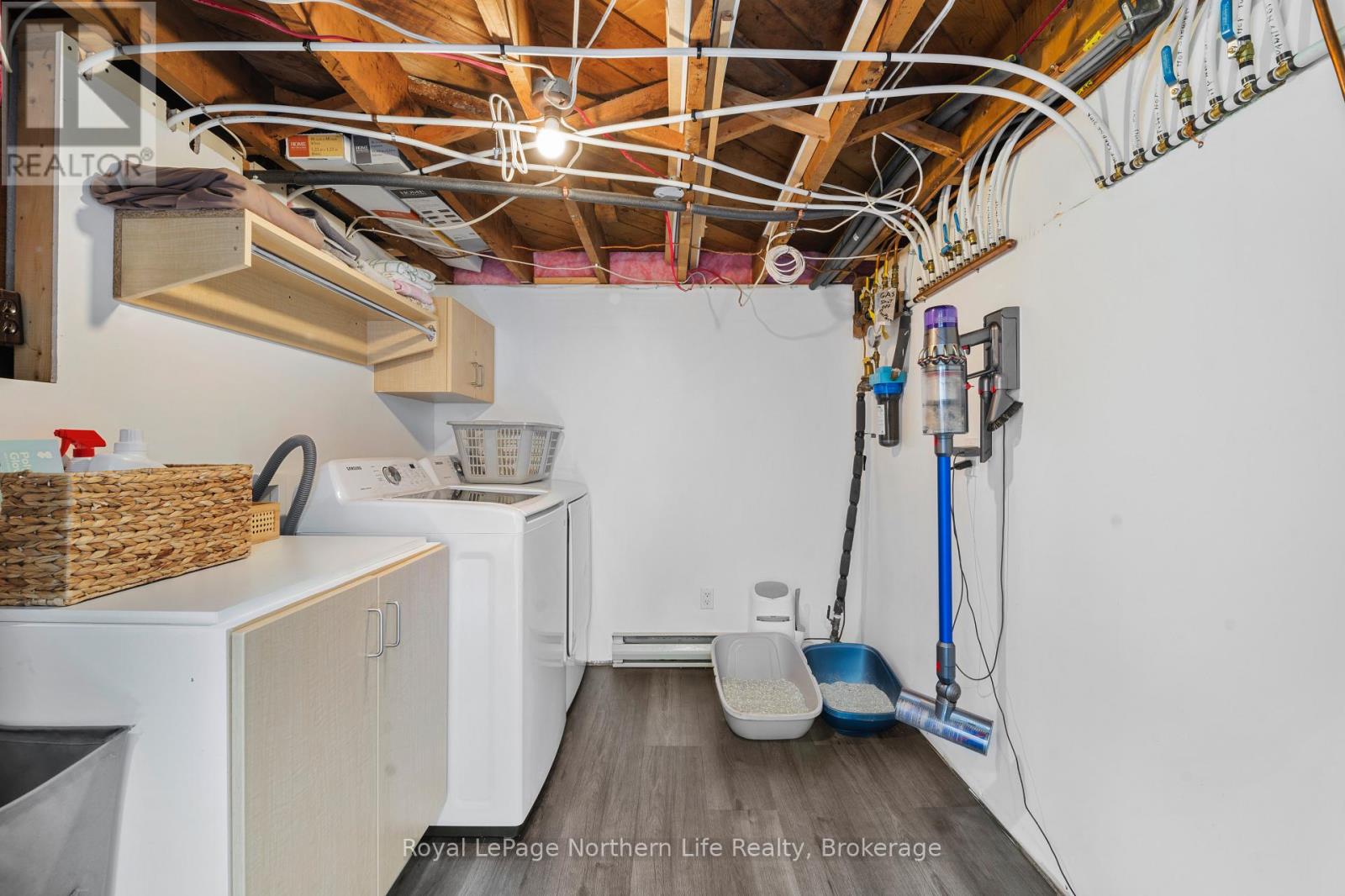 25 SPRUCE STREET - 28