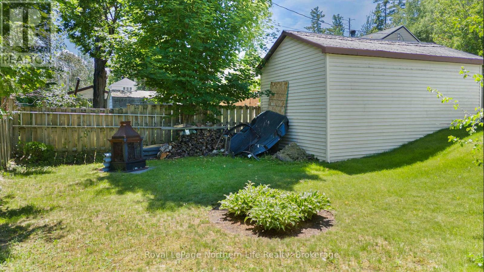 25 SPRUCE STREET - 36