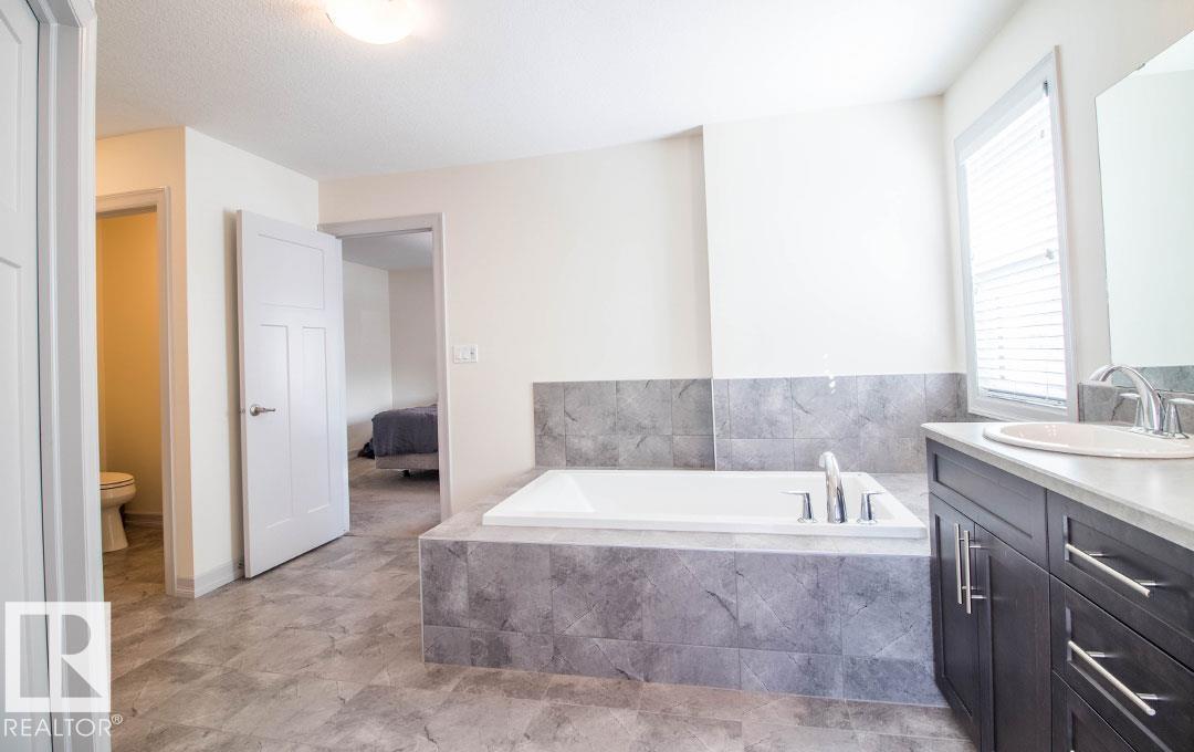 13855 143 AV NW - 44