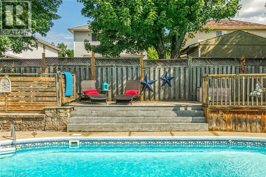 64 CALEDONIA Avenue - 36